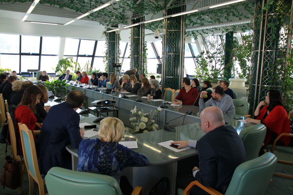 Заседание "круглого стола" на тему "Деятельность благотворительных организаций на территории Самарской области"