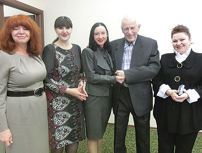 Евгений Молевич и Юлия Галочкина с участниками семинара