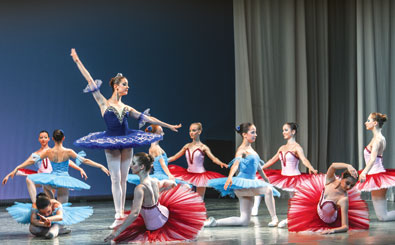 Первый выпуск артистов балета в Самарском хореографическом училище