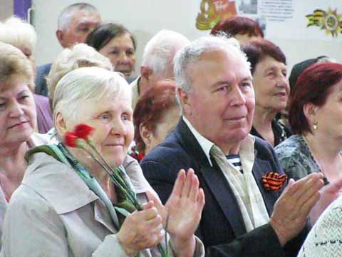 Концерт для ветеранов, посвященный 72-й годовщине Победы, состоялся в Отрадном