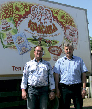 На фото слева: директор ООО «Красноярское молоко» Роман Сергеевич Муковнин
