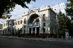 Здание Пушкинского народного дома было построено в стиле “модерн” в 1903 г. по проекту архитектора Засухина