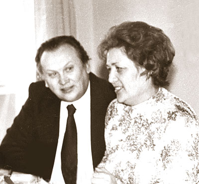 Ю.А. Цыбров с супругой